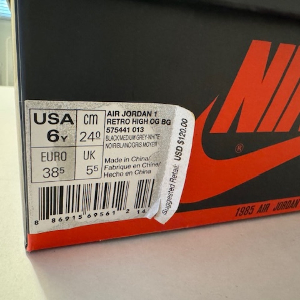 Jordan 1 Retro High Black Gym Red Sneaker